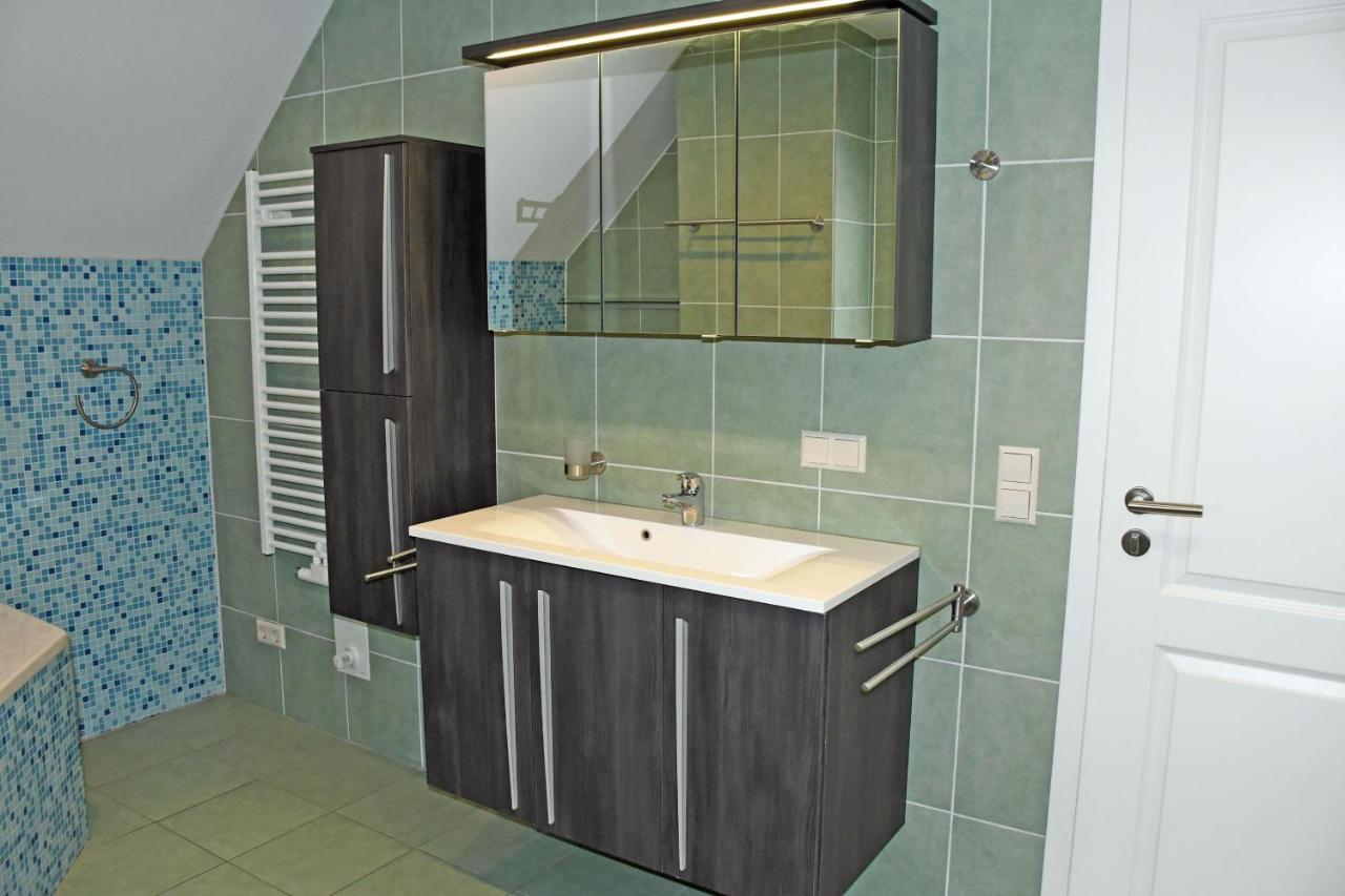 Schoenes Ferienhaus Mit Kamin Und Sauna Im Ostseebad Sellin Exterior foto